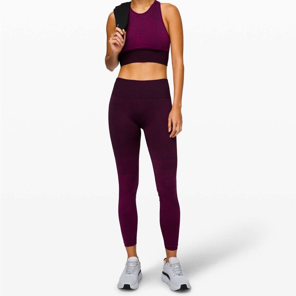 Lululemon Ebb to Train Tight *Wash
Marvel / Black / Black Size 6 EUC